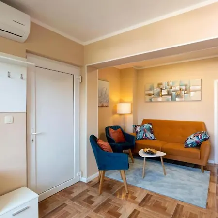 Charming Sant Elia Apartmán Bale